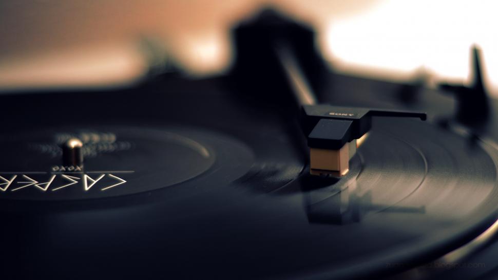 Access to Quality Turntable for Better Music Experience